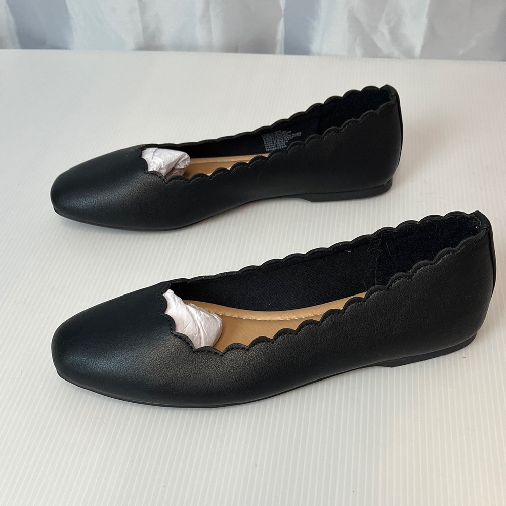 LC Lauren Conrad Women's Black Giselle Flats v2278